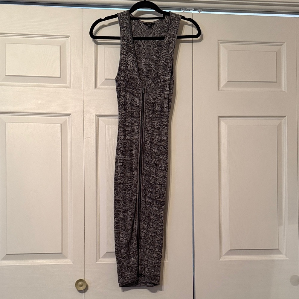 Guess Sleeveless Heathered Gray Zip-Front Dress
